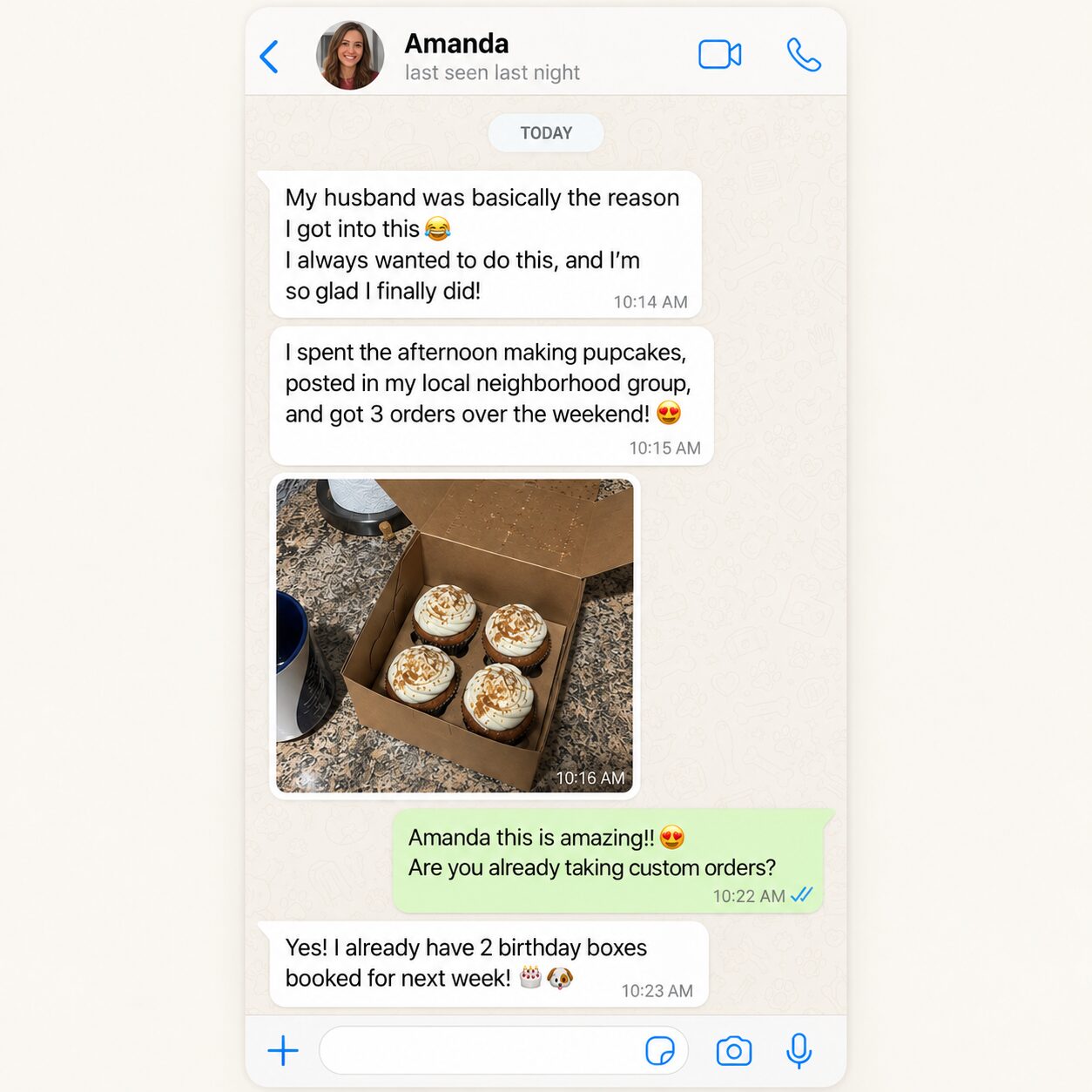 WhatsApp screenshot: a customer says she got 3 orders over the weekend and 2 boxes booked